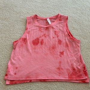 Lululemon train to be tank